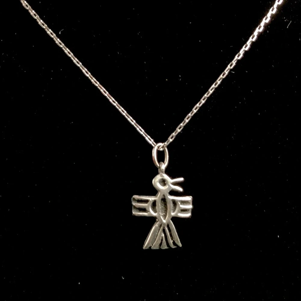 Vintage Native American Sterling Silver Zuni Thunderbird Pendant - Picture 6 of 7